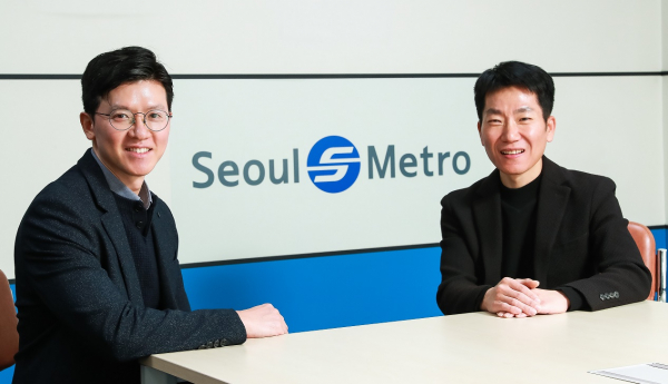 정우석 서울교통공사 과장(왼쪽), 김동영 솔트 대표